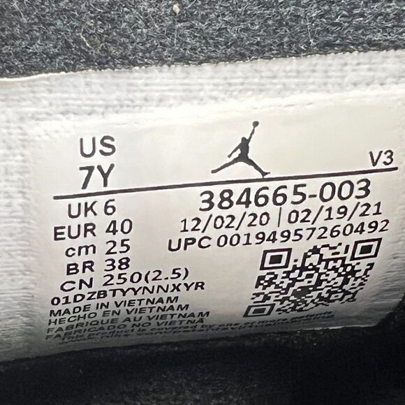 Air Jordan 6 Retro 'Electric Green' - Picture 9 of 10